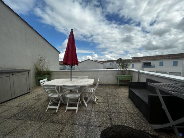 T4 VAUX SUR MER