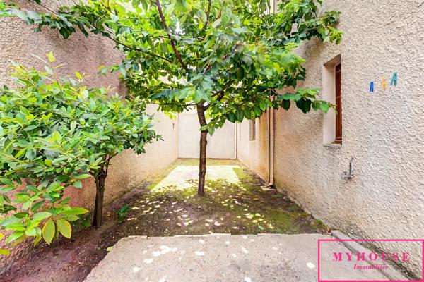 Maison
                                                                                                                                                                                                                                                                                                                        6 pièce(s)                                                                                                                                                                                                          5 chambre(s)                                                                                                                                                                                                          130  m²