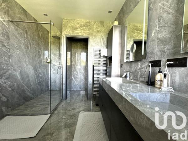 Maison 10 pièces de 364 m² à Sceaux (92330)