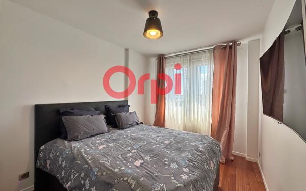 Appartement à vendre    6 pièces • 135,95 m2 Charenton-le-Pont