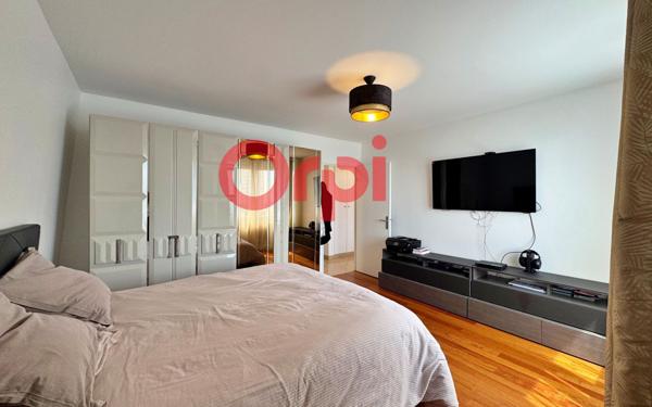 Appartement à vendre    6 pièces • 135,95 m2 Charenton-le-Pont