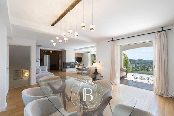La Colle-sur-Loup, Villa 6 Chambres -  284 m² à vendre