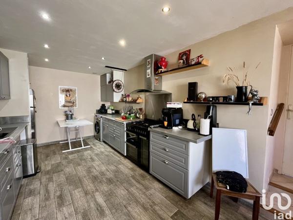 Maison 4 pièces de 134 m² à LA CHAPELLE-SAINT-FLORENT (49410)