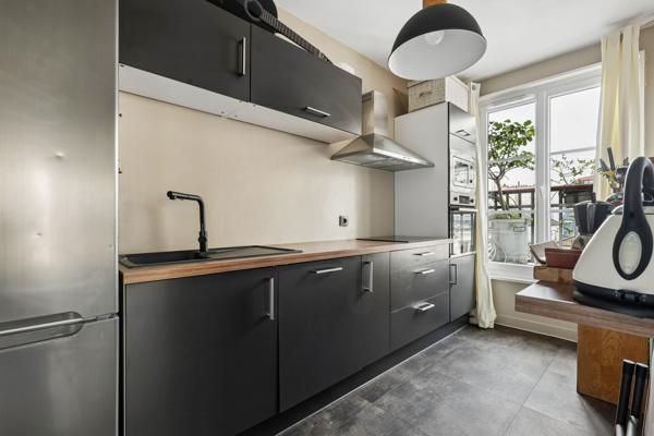 Vente Appartement de luxe Paris 3 2 Pièces 56.01 m²