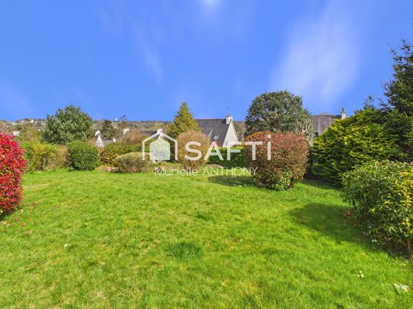 RARE GRANDE MAISON DANS QUARTIER RECHERCHE.