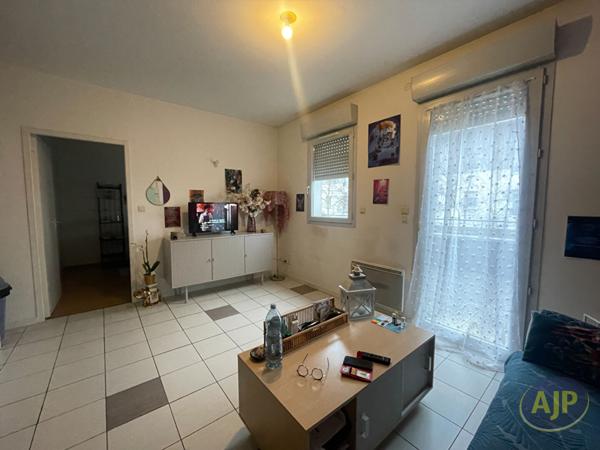 Vente appartement Saintes : 91 400 € - AJP Immobilier Saintes