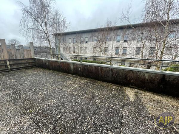 Vente appartement Saintes : 91 400 € - AJP Immobilier Saintes