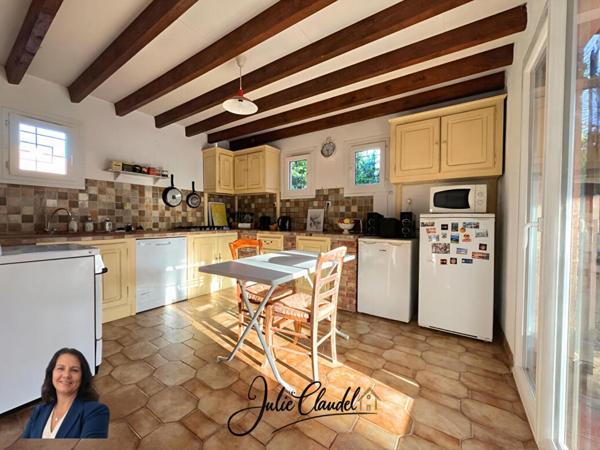 Maison plain-pied au calme absolu, campagne de Lorgues, grand terrain plat, piscine possible