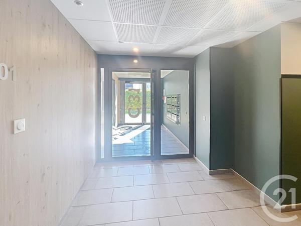 Appartement T3 à vendre  4 pièces - 68,43 m2 BEZANNES - 51