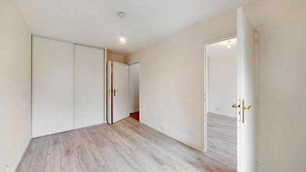 Appartement Le Plessis Robinson 5 Pièces