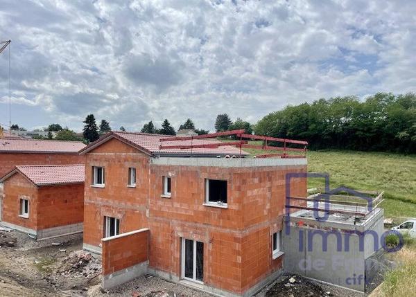 Maison 3 pièces                                        - 42240 Unieux Réf : VM20630-CIFVFOREZVELAY