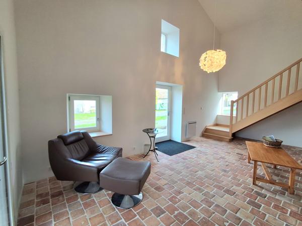 Maison  9 pièce(s)  7 chambre(s)  280.7 m²