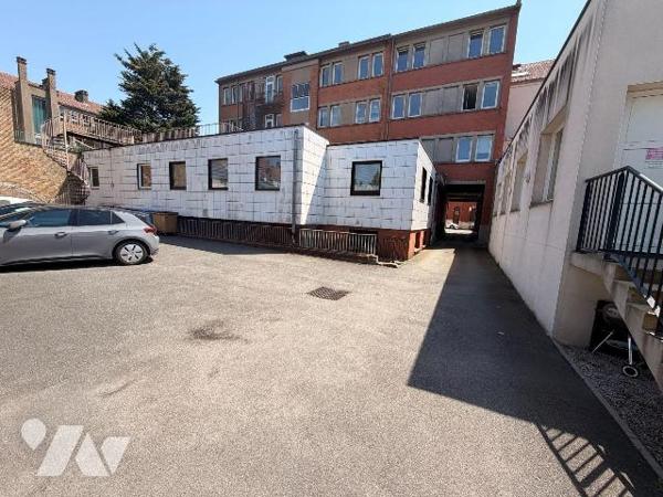 A vendre sur la commune de Coudekerque-Branche (59210), ensemble immobilier à usage tertiaire s...