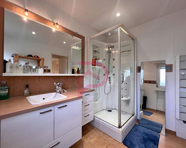 Maison 10 pièces 280 m2