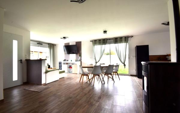 Maison à vendre    3 pièces • 83,82 m2 Fresnoy-Andainville