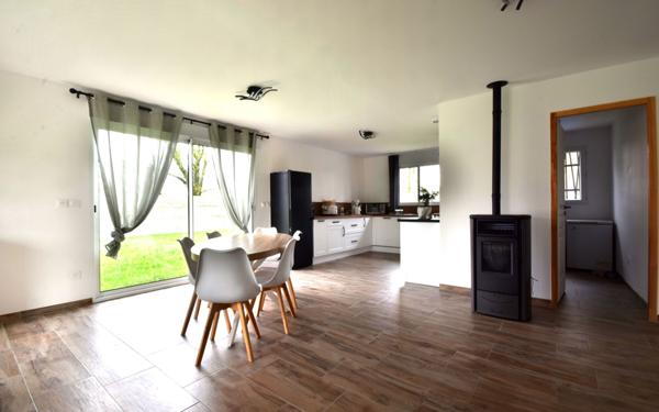 Maison à vendre    3 pièces • 83,82 m2 Fresnoy-Andainville