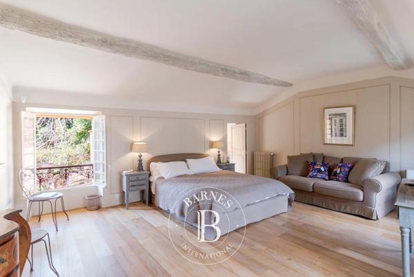 Grasse, Bastide 4 Chambres -  251 m² à vendre