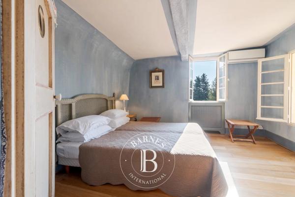 Grasse, Bastide 4 Chambres -  251 m² à vendre