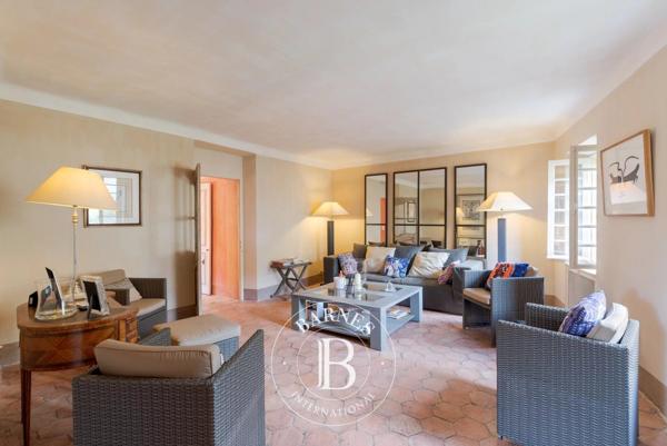 Grasse, Bastide 4 Chambres -  251 m² à vendre