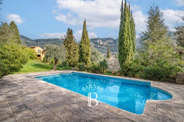Grasse, Bastide 4 Chambres -  251 m² à vendre