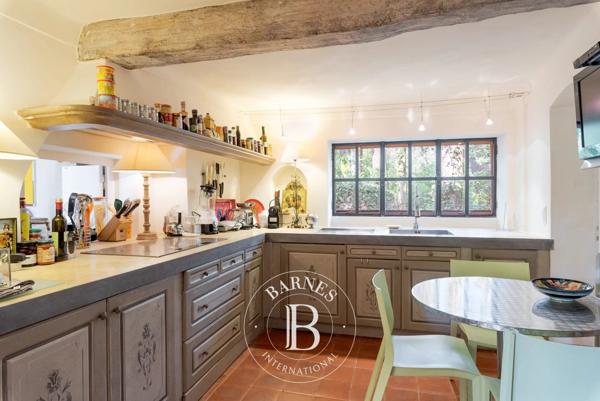 Grasse, Bastide 4 Chambres -  251 m² à vendre