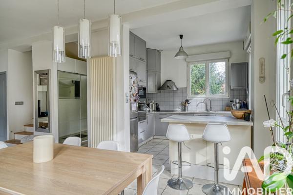 Maison à vendre 5 pièces 91,21 m² Marly-le-Roi