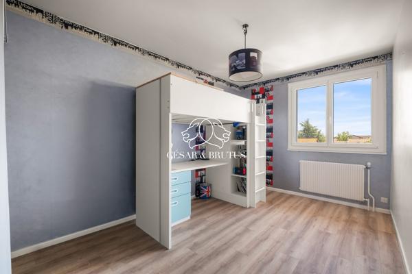 SAINT-LAURENT-DE-MURE – T4 – 80m² – BALCON et CAVE – VUE DEGAGEE AU CALME