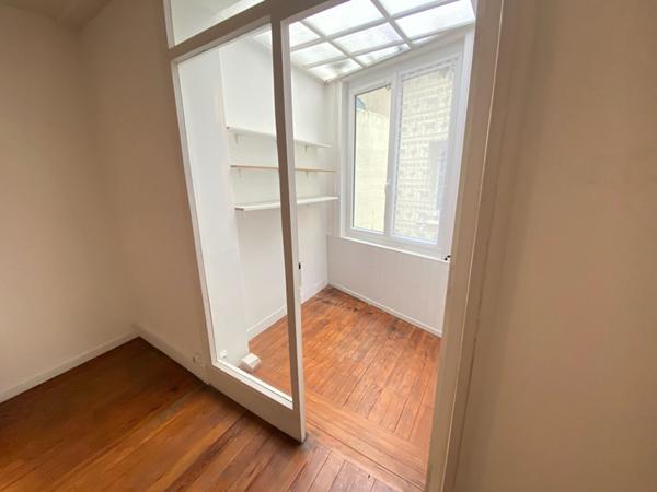 BEL APPARTEMENT ATYPIQUE EN CENTRE-VILLE DE DIEPPE AVEC ASCENSEUR.