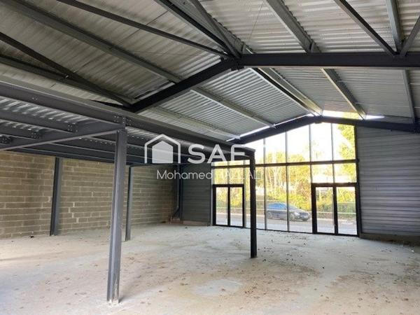 Hangar, Nouveau Port entrée d'Arcachon, 310 m², Vitrine