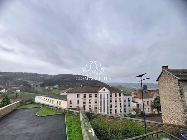 Appartement charmant T3 avec belle vue rénové