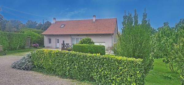 Maison ancienne rénovée – Charme, espace et nature