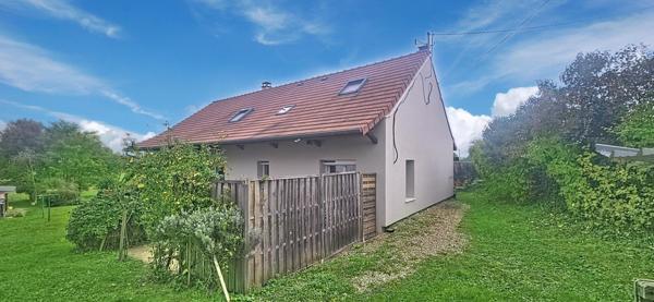 Maison ancienne rénovée – Charme, espace et nature