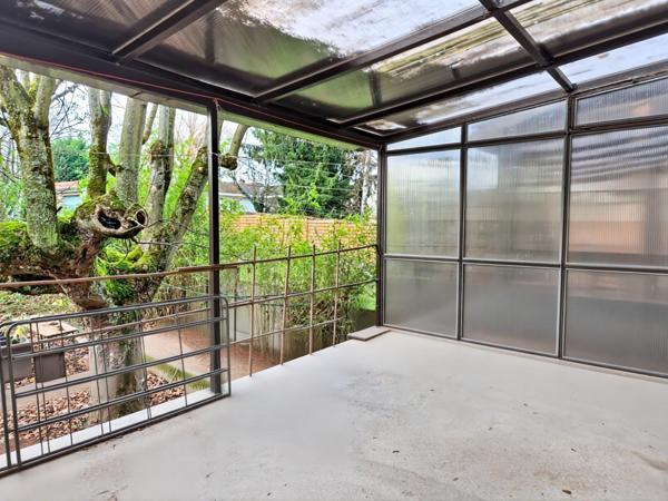 Maison de ville avec jardin au calme, sans vis à vis, terrasse et grand garage