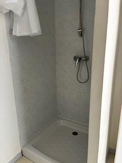 LOCATION STUDIO SEMI MEUBLE SANS FRAIS D'AGENCE