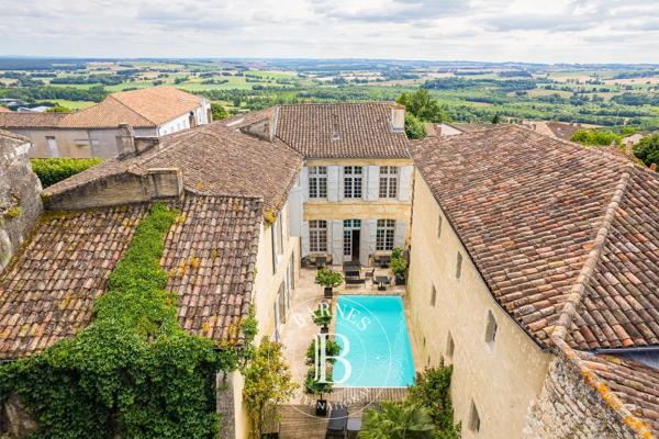 Lectoure, Hôtel particulier 4 Chambres -  587 m² à vendre