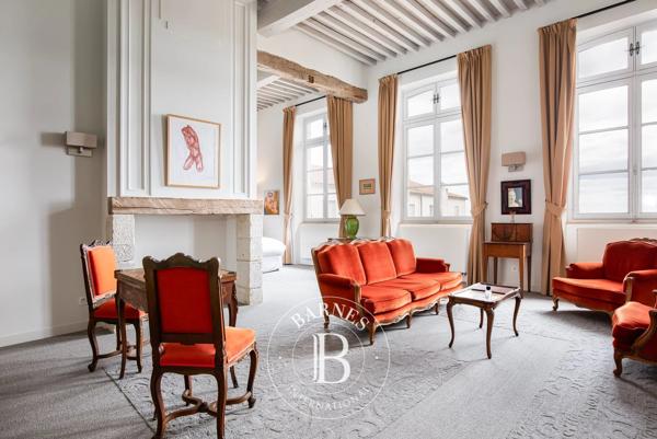 Lectoure, Hôtel particulier 4 Chambres -  587 m² à vendre