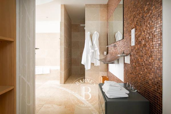Lectoure, Hôtel particulier 4 Chambres -  587 m² à vendre