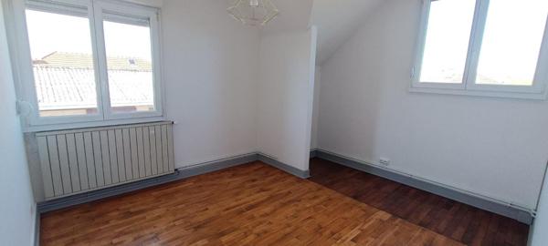 Maison familiale 7 pièces 193 m2 et bureaux