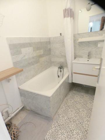 Port Saint Martin. Studio 27 m²