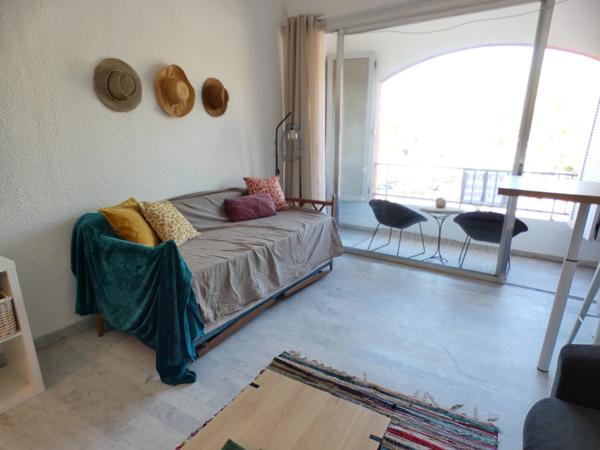 Port Saint Martin. Studio 27 m²