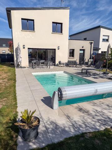 Maison - 112 m² à Cantenay Epinard - 5 pièces - 4 chambres - garage