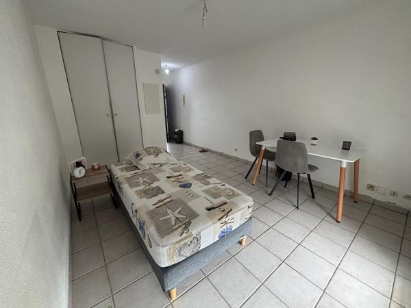 Les Abymes (97139) Studio vue mer, non meublé à la Résidence de l'Université