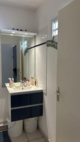 Les Abymes (97139) Studio vue mer, non meublé à la Résidence de l'Université