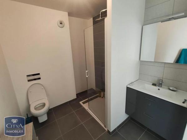 Appartement à louer 2 pièces 41.98m² Reims (51100)