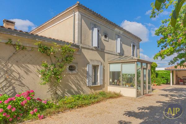 Vente maison Carbon Blanc : 869 000 € - AJP Immobilier Bordeaux Chartrons