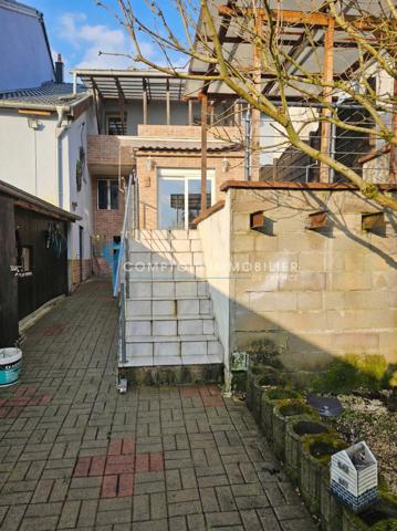 Maison
                                                                                                                                                                                                                                                                                                                        5 pièce(s)                                                                                                                                                                                                          3 chambre(s)                                                                                                                                                                                                          135  m²