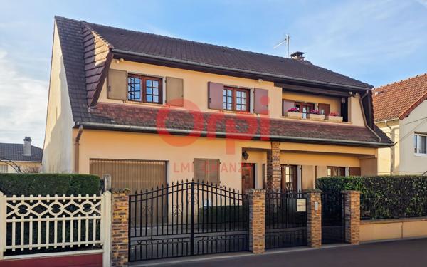 Maison à vendre    5 pièces • 145 m2 Livry-Gargan
