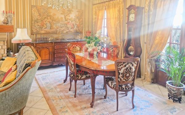 Maison à vendre    5 pièces • 145 m2 Livry-Gargan