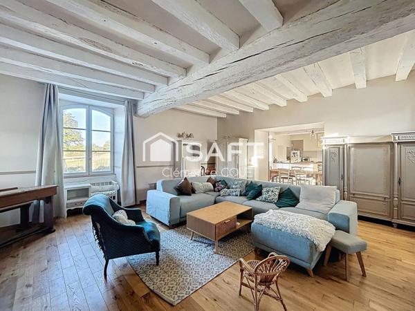 Magnifique longère en campagne de Bécon les granits