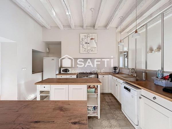 Magnifique longère en campagne de Bécon les granits